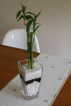 beige bees table runner